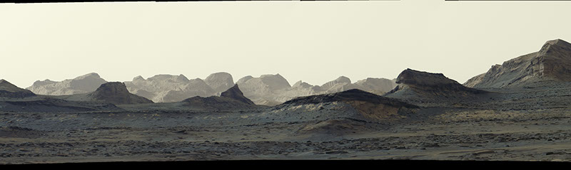 Espacio: Curiosity retrata el amanecer sobre relieves marcianos