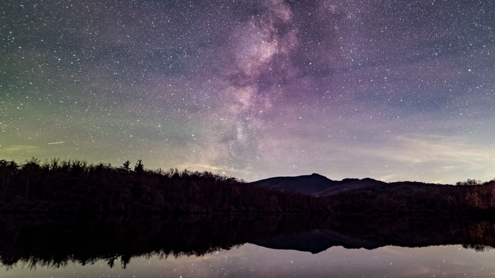 Espacio: Octubre reúne estrellas de verano e invierno