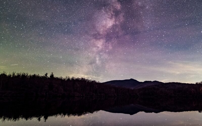 Espacio: Octubre reúne estrellas de verano e invierno