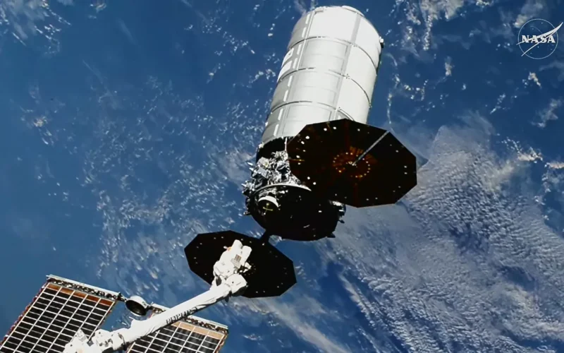 Espacio: Cygnus XL deja la estación con carga desechable