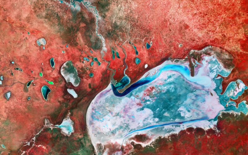 Tierra: El salar de Etosha visto en falso color