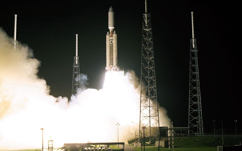 Espacio: El viaje de Cassini que reveló Saturno