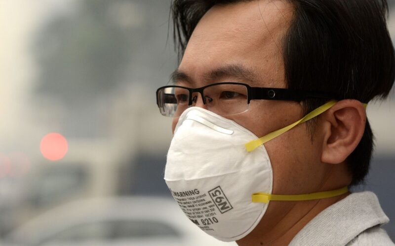 Salud: Vinculan las partículas PM2,5 con glaucoma y cataratas