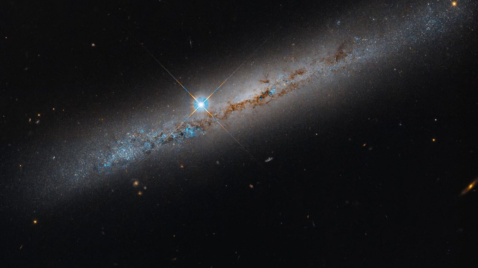 Espacio: El Hubble retrata una espiral de canto