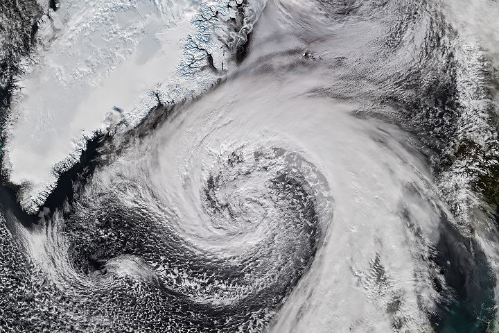 Clima: Los restos de Isaias azotan Islandia