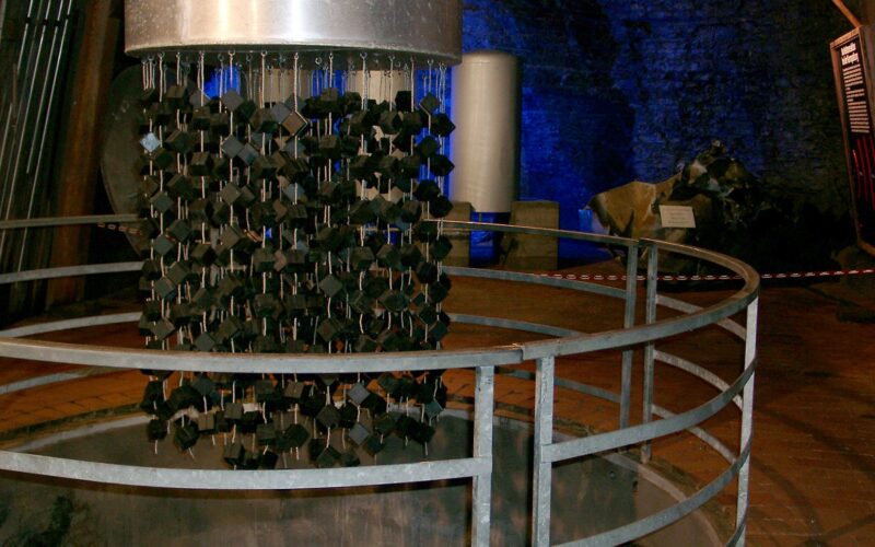 Física: El reactor nazi necesitaba el doble de recursos