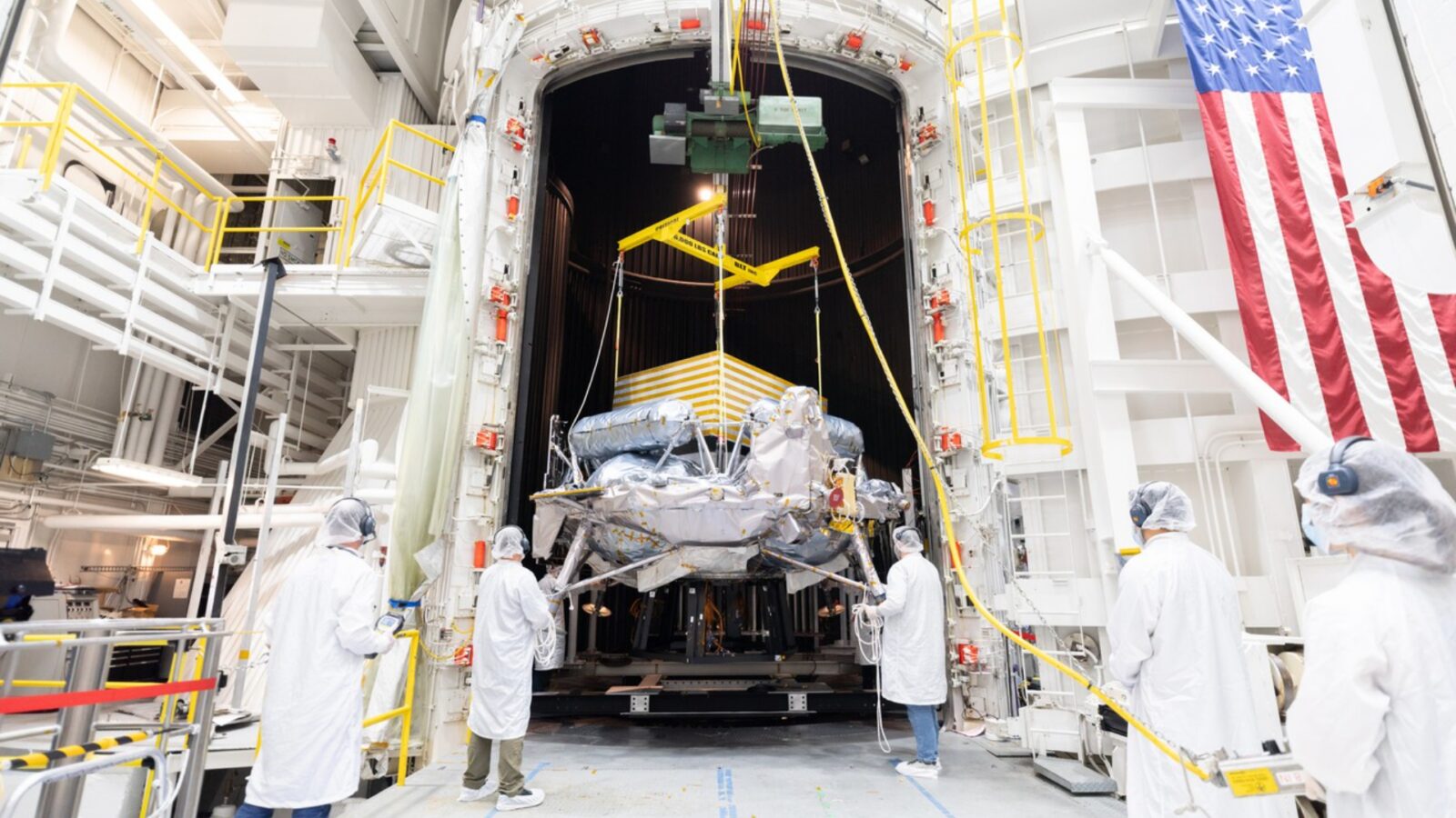 Espacio: Griffin supera pruebas antes de viajar a la Luna