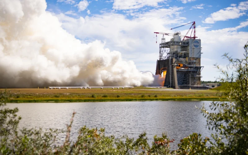 Espacio: La NASA prueba un RS-25 durante 500 segundos