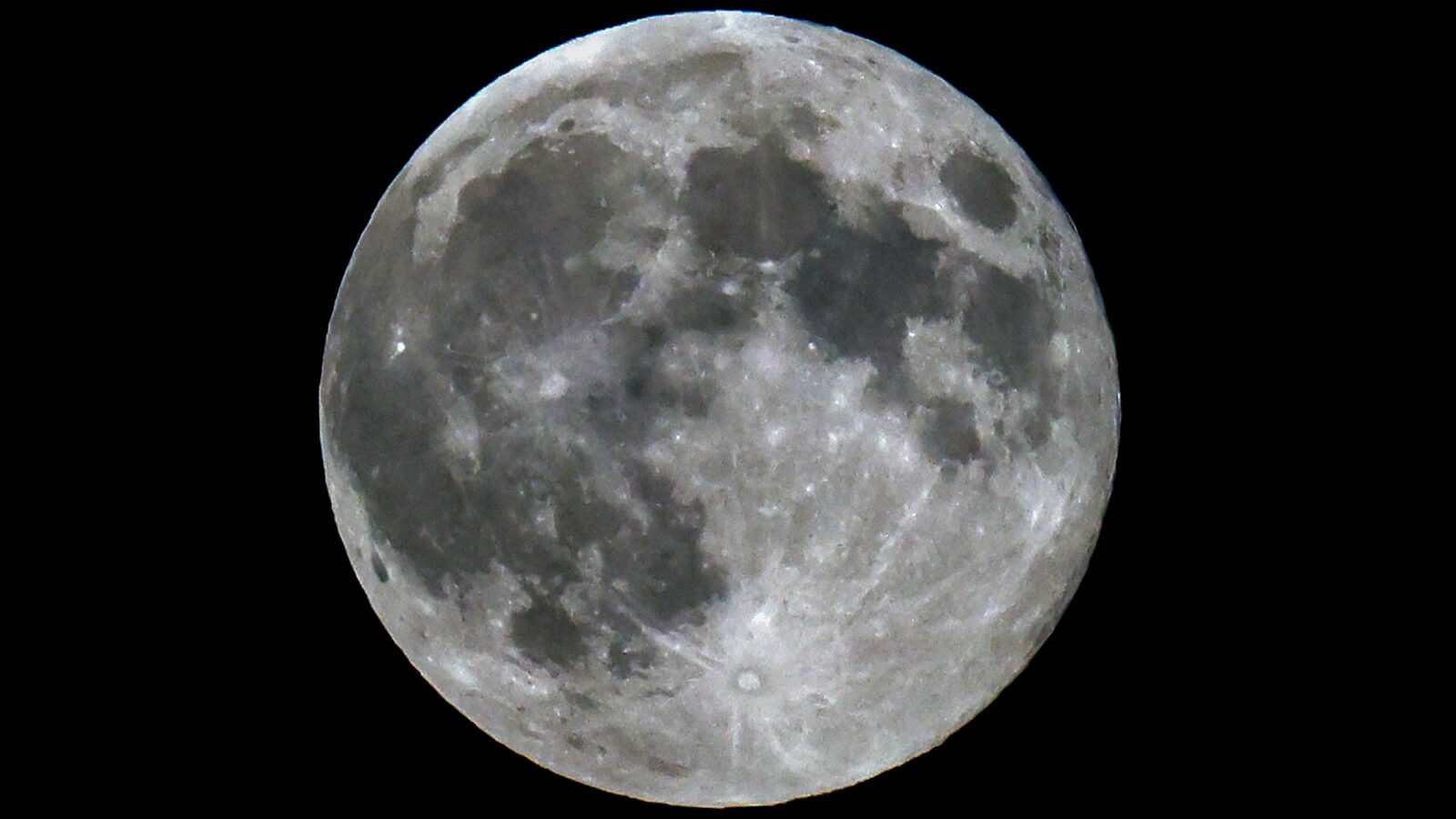 Espacio: La Luna del Cazador ilumina octubre