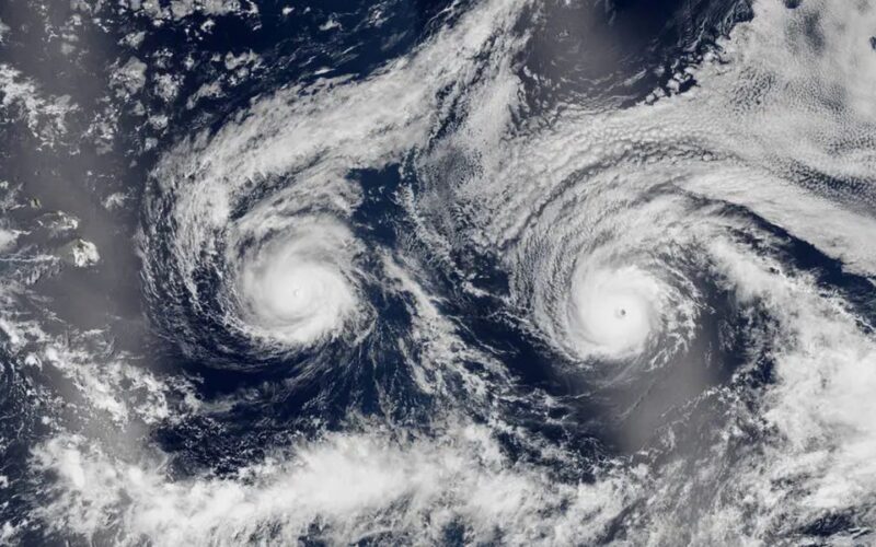 Clima: Dos huracanes «sonreían» hacia el espacio en 2016