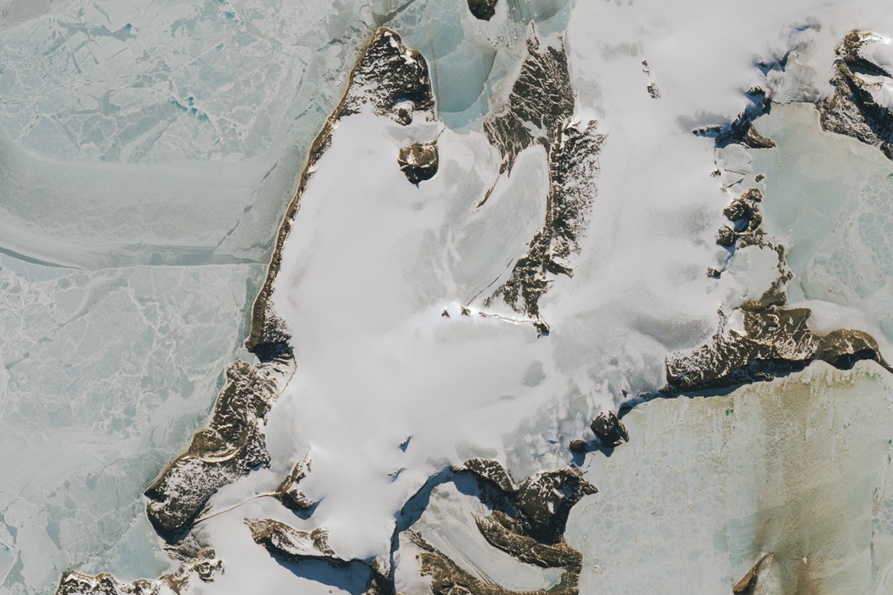 Tierra: Una calavera de hielo pierde su manto blanco