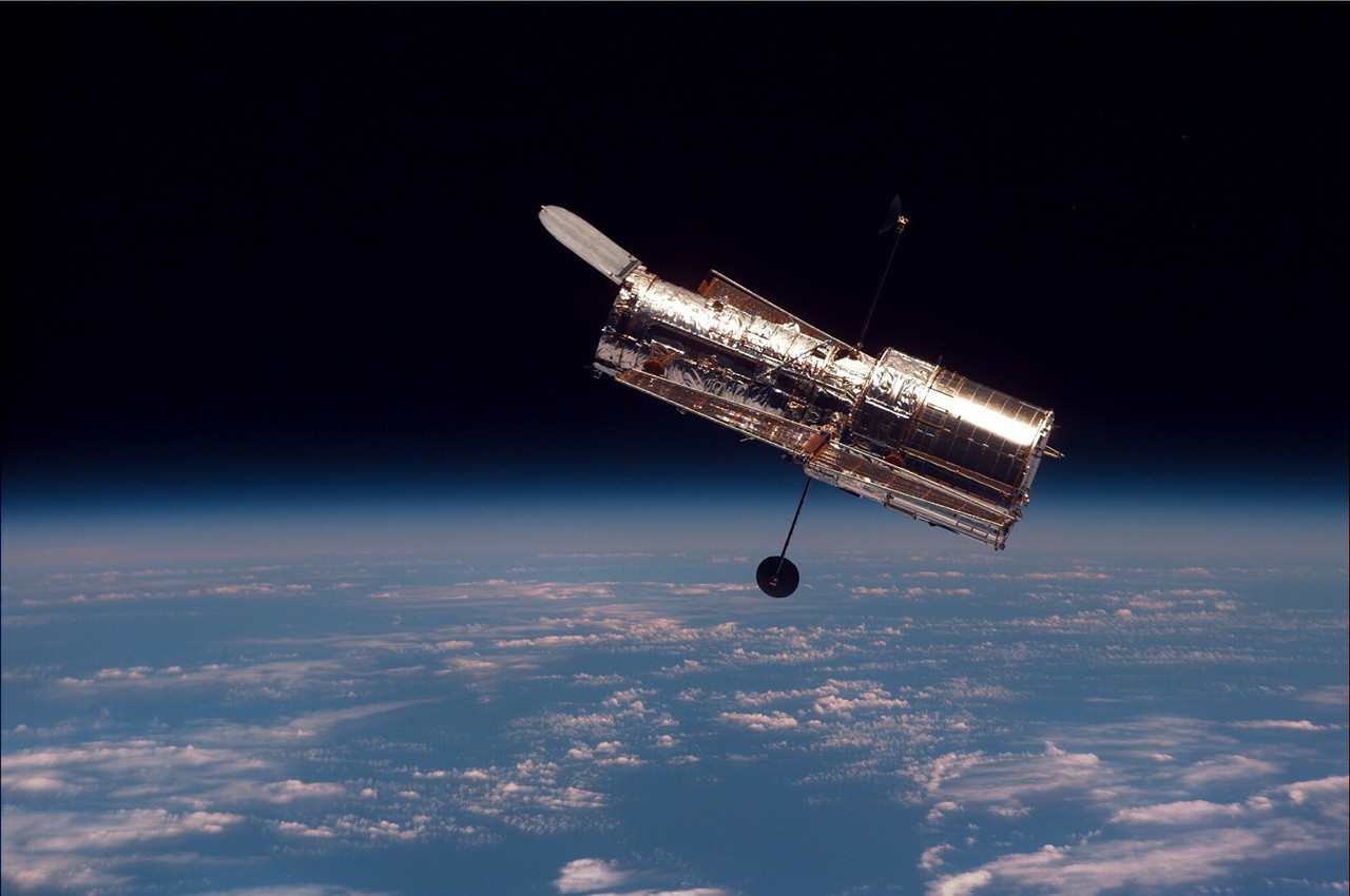 Espacio: NASA busca opciones comerciales para prolongar Hubble