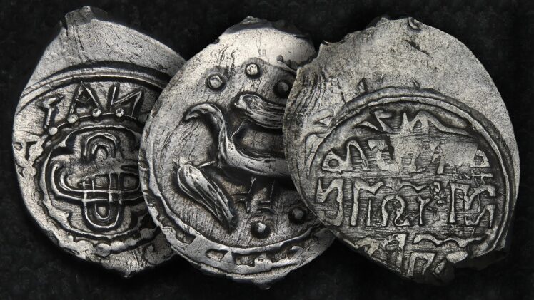 Arqueología: 2 600 monedas de plata en Kolomna