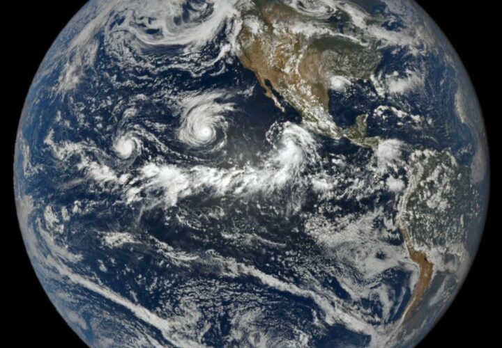 Clima: Tres ciclones giraron a la vez en el Pacífico